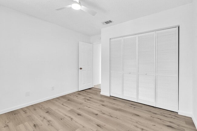 Building Photo - Beautiful 3 bedroom 2 bath condo in Coral Springs