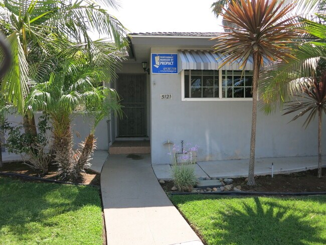 Building Photo - Spacious 4BR Canyon-View Home Near SDSU