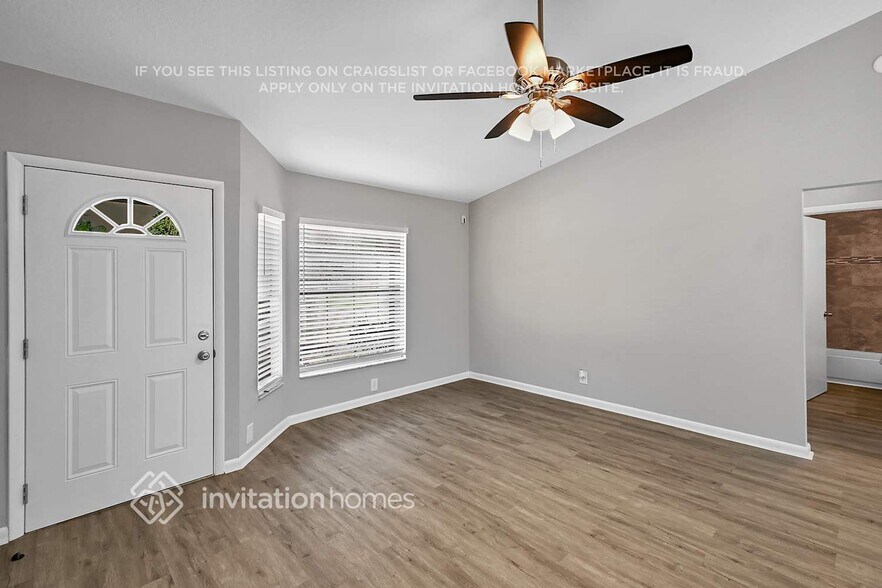 Building Photo - 1296 Woodcrest Rd S