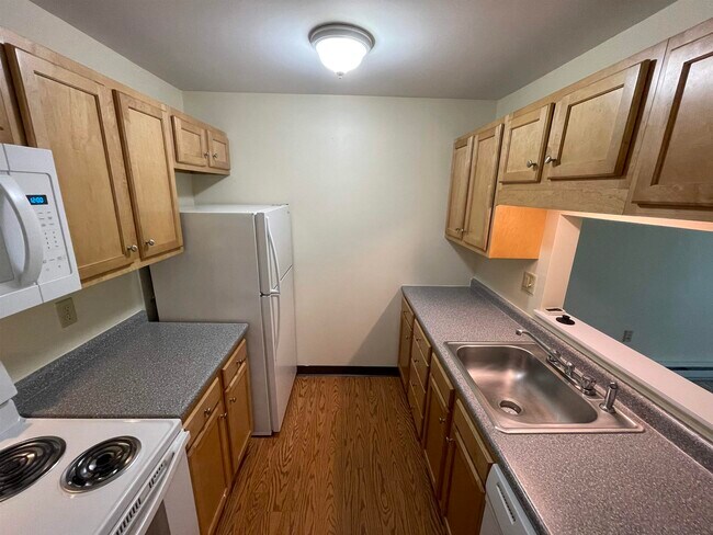 Building Photo - 99 Eastern Ave