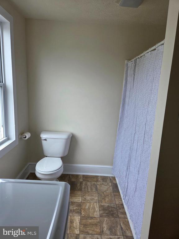 Building Photo - 729 E Washington St