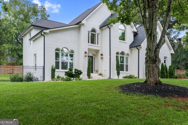 Building Photo - 4221 Willow Oak Dr