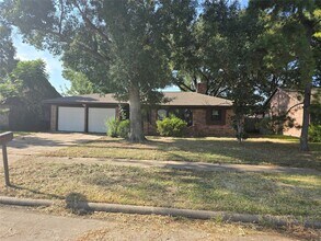 Building Photo - 12507 Bexley Dr