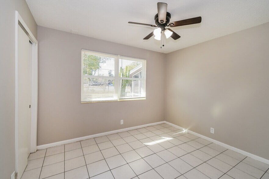 Building Photo - 4307 Lane Ave S