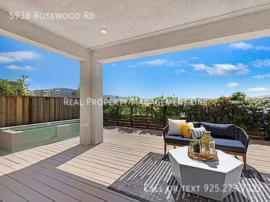 Building Photo - 5938 Rosewood Rd
