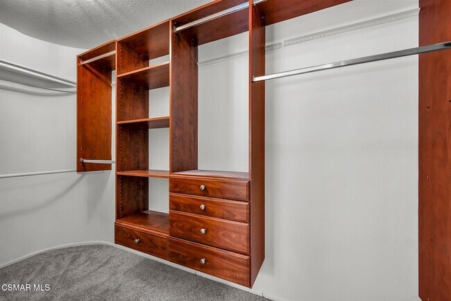 Building Photo - 2594 Ridgebrook Pl