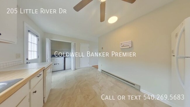 Building Photo - 205 Little River Dr