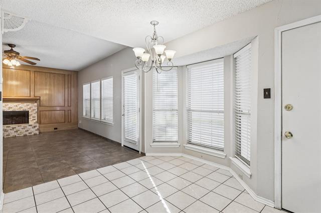 Building Photo - 2 Rivercrest Ct