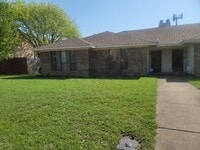 Building Photo - COMPLETELY UPDATED 2/2 DUPLEX IN DESOTO