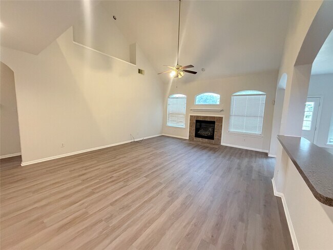Building Photo - 17407 S Sienna Cove Ln