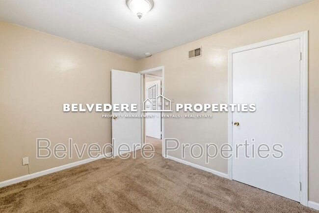 Building Photo - 2503 Vanstory St