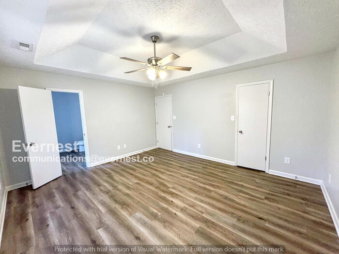 Building Photo - 95 Rosebud Ln