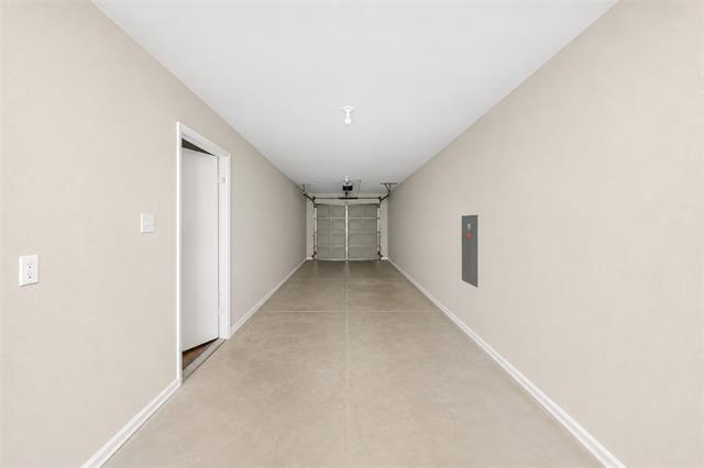 Building Photo - 7120 Planters Row Dr