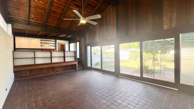 Building Photo - 156-B N Kalaheo Ave