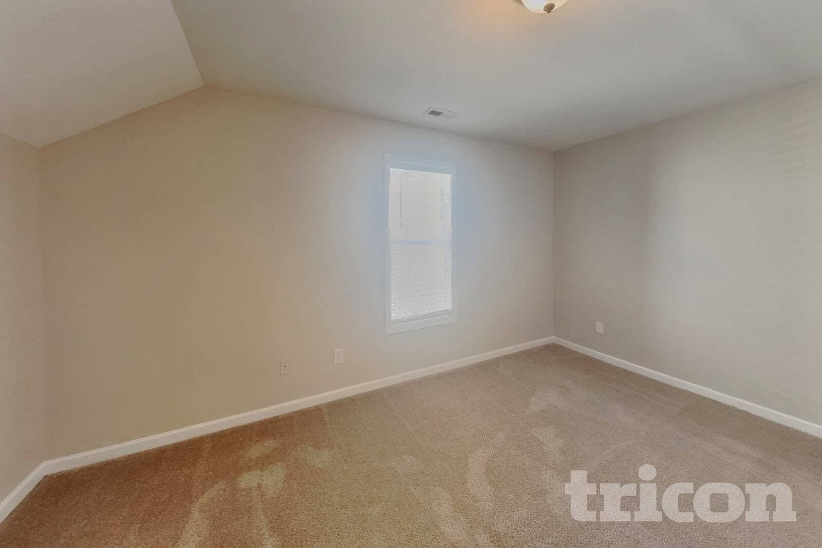 Building Photo - 557 McCarthy Dr