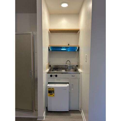 Building Photo - 1610 Rumrill Blvd