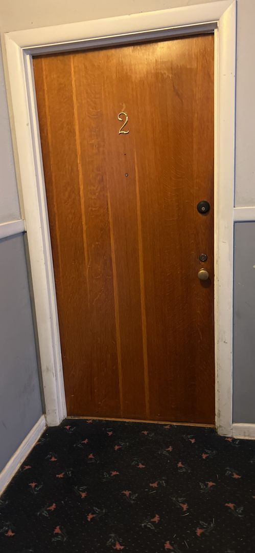 Building Photo - Be a Star in our Vintage 1 Bedroom Hollywood Apartment