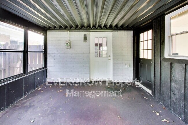Building Photo - 7239 E 34th Pl