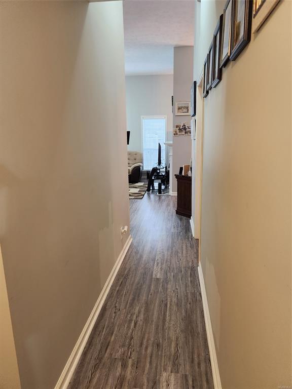 Building Photo - 9513 Greythorne Way