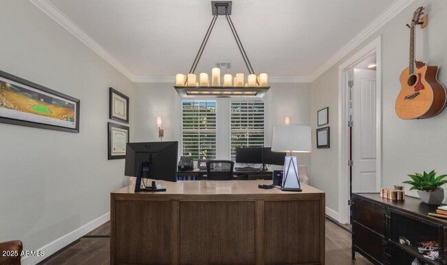 Building Photo - 947 W Kaibab Dr