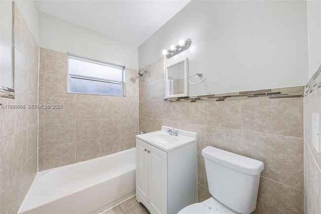 Building Photo - 501 Carolina Ave