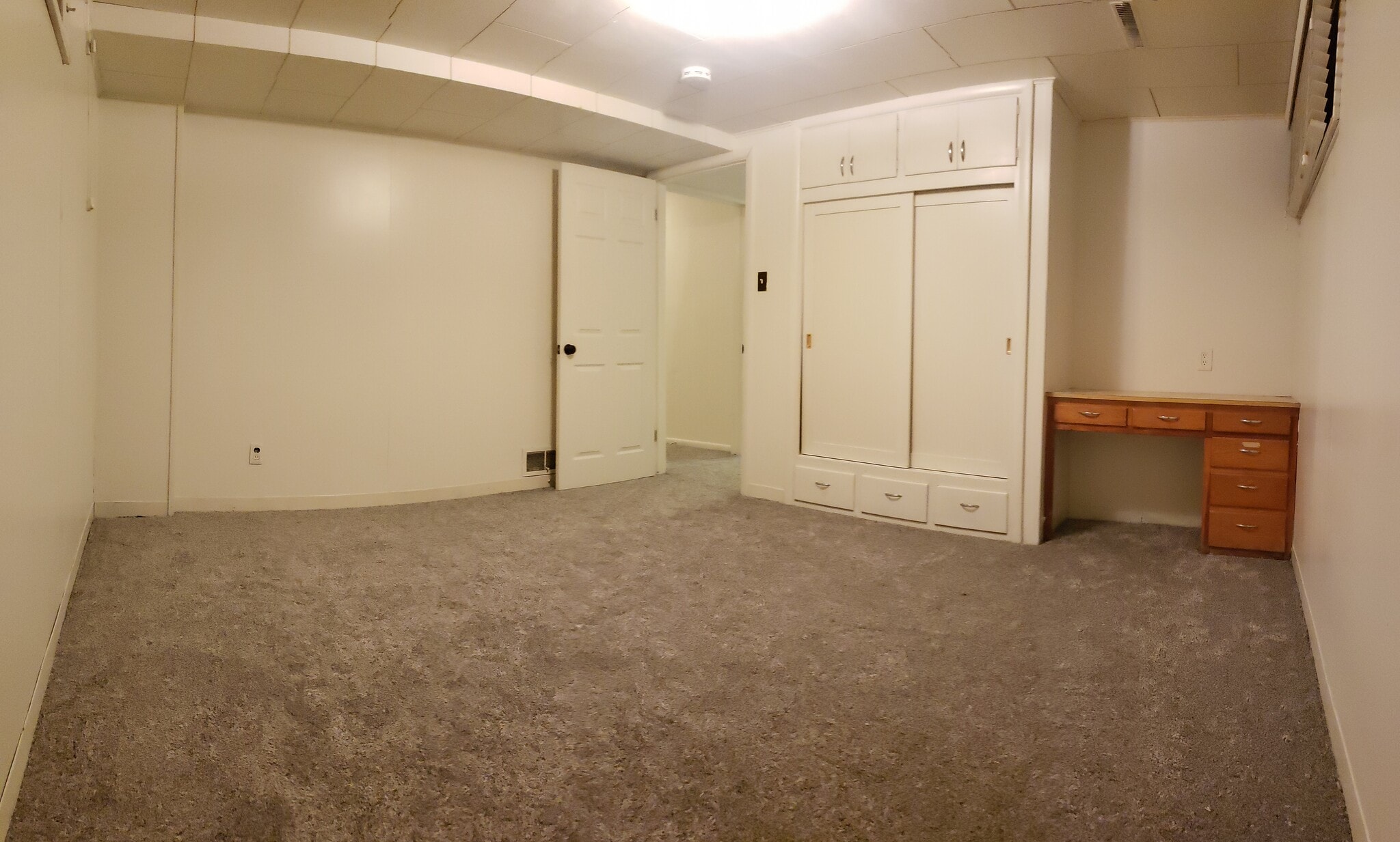 Building Photo - 425 Hyde Ave