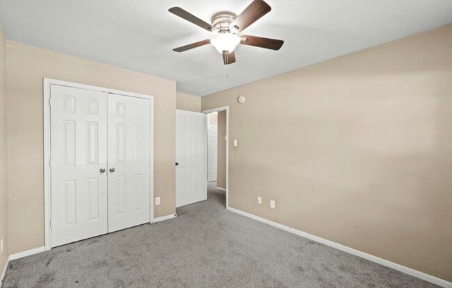 Building Photo - 3106 Valley Ct