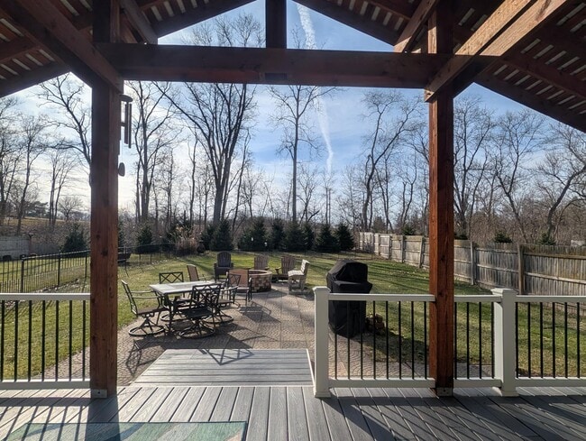 Building Photo - 4125 Spruce St