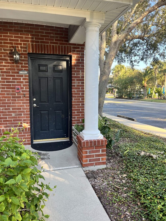 Building Photo - 39209 Harbour Vista Cir