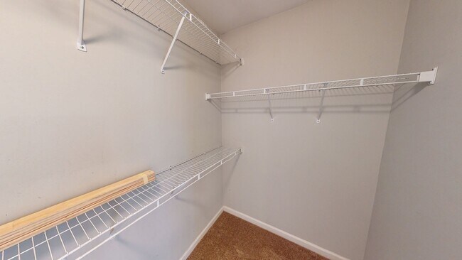 Building Photo - 4 Bedrooms in Established Hope Mills Commu...