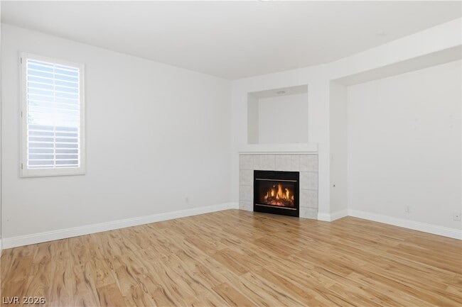 Building Photo - 9983 Canyon Peak Dr