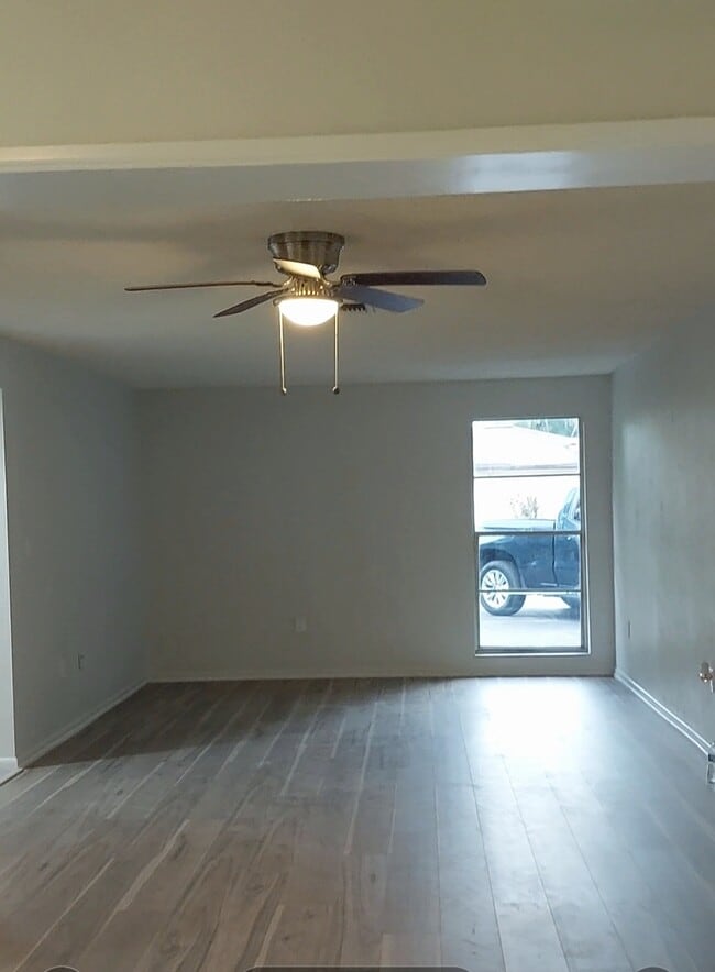 Building Photo - 3648 Boca Ciega Dr