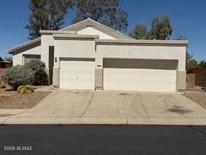 Building Photo - 11101 N Tapestry Dr