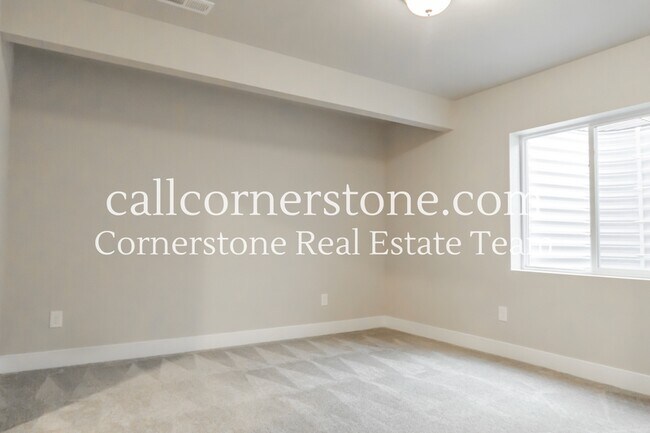 Building Photo - 10565 Summer Rdg Dr