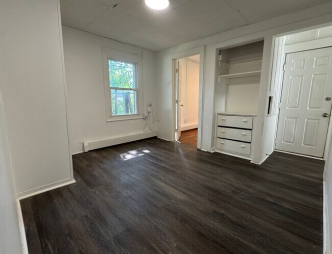 Building Photo - 16 Spaulding St