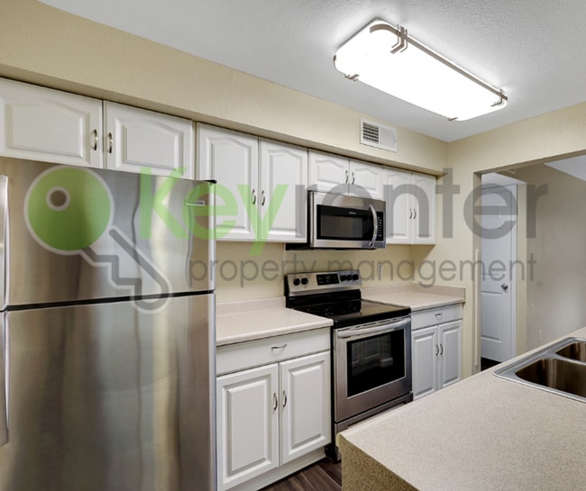Building Photo - 600 Del Verde Cir