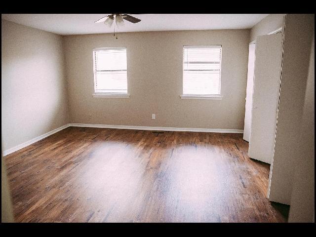 Building Photo - 408 W 4th St