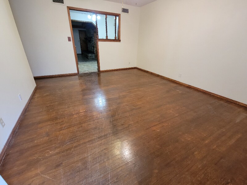 Building Photo - 3545 S Walnut St