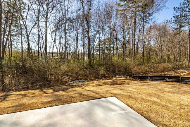 Building Photo - 4 Bedroom Home Piedmont School District