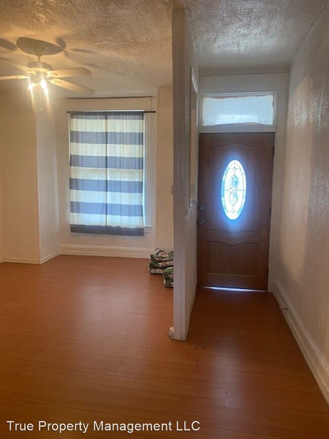 Building Photo - 3 br, 1 bath House - 3127 Baker St
