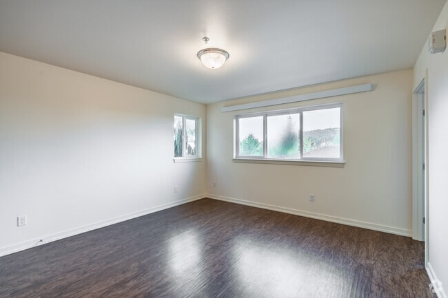 4BR, 3BA - 1,481SF - Living Room - Blueberry Tri-Plex