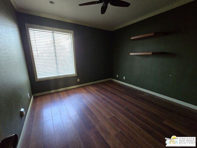 Building Photo - 74619 Fairway Dr