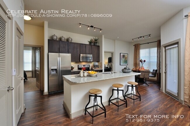Building Photo - Broadstone 8100