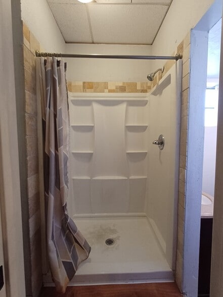 Building Photo - 5321 W Emerald St