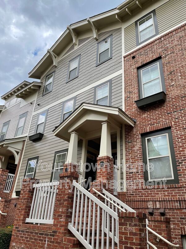 Building Photo - 655 Mead St SE