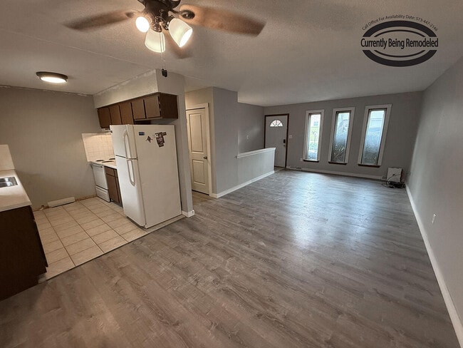 Building Photo - 1712 Garden Dr