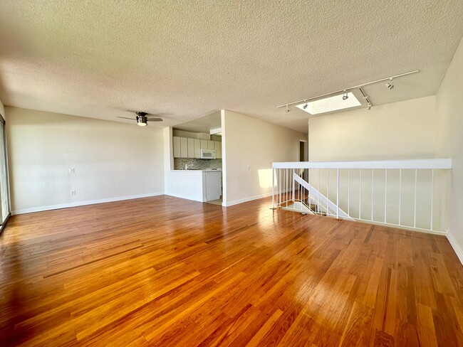 Building Photo - 6337 Caminito Andreta