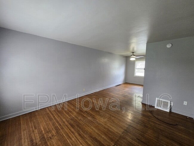 Building Photo - 263 Madison St