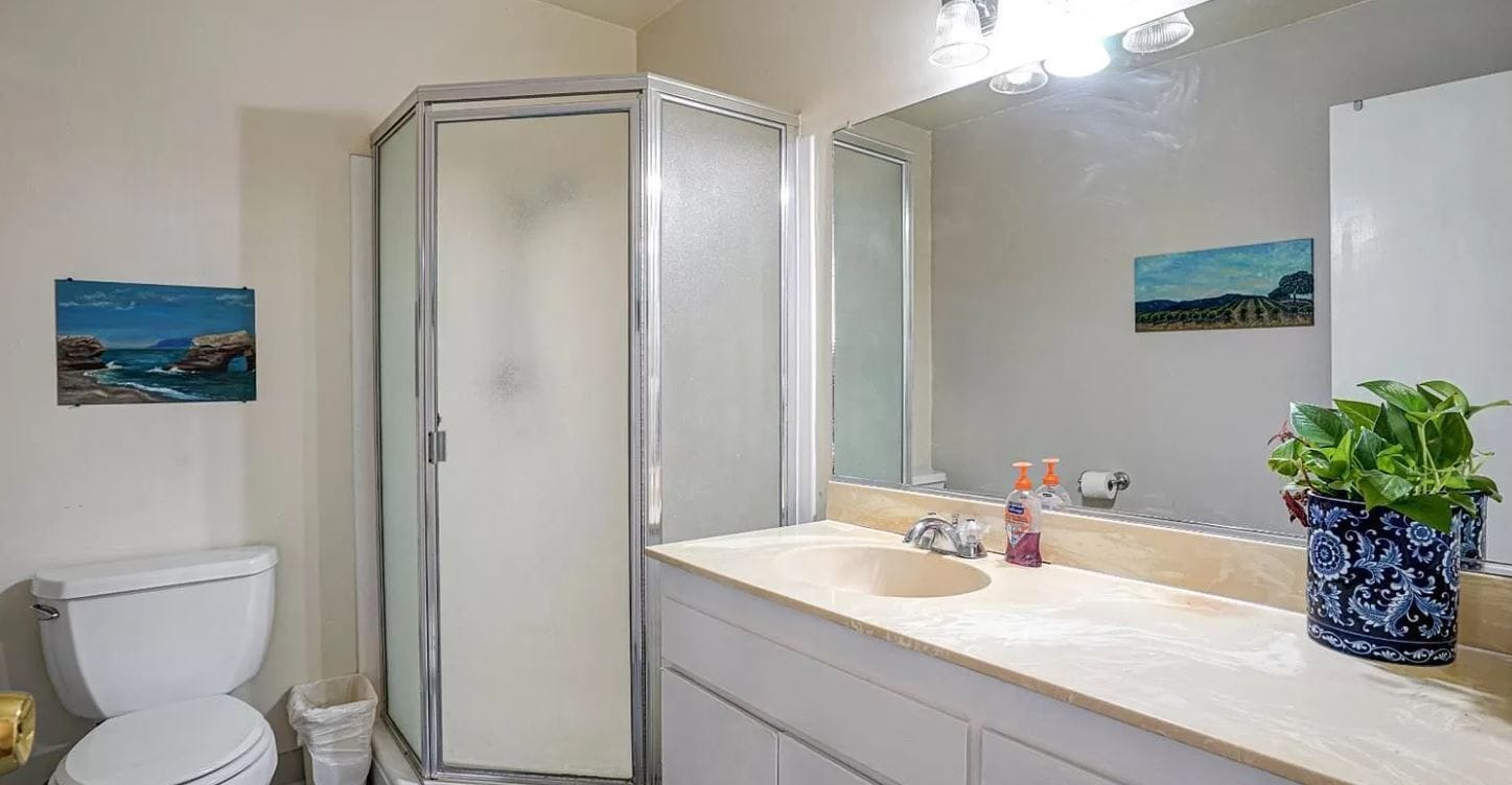 Bathroom 1 - 47 Redwood Ct