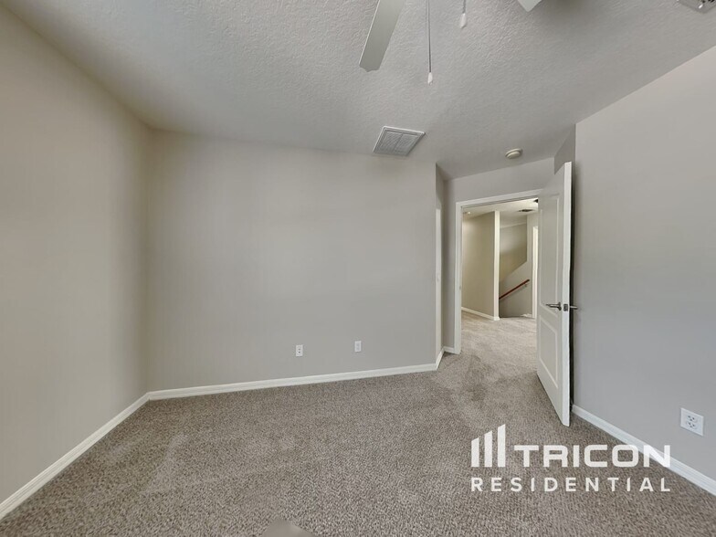 Building Photo - 20409 Sultana Ct